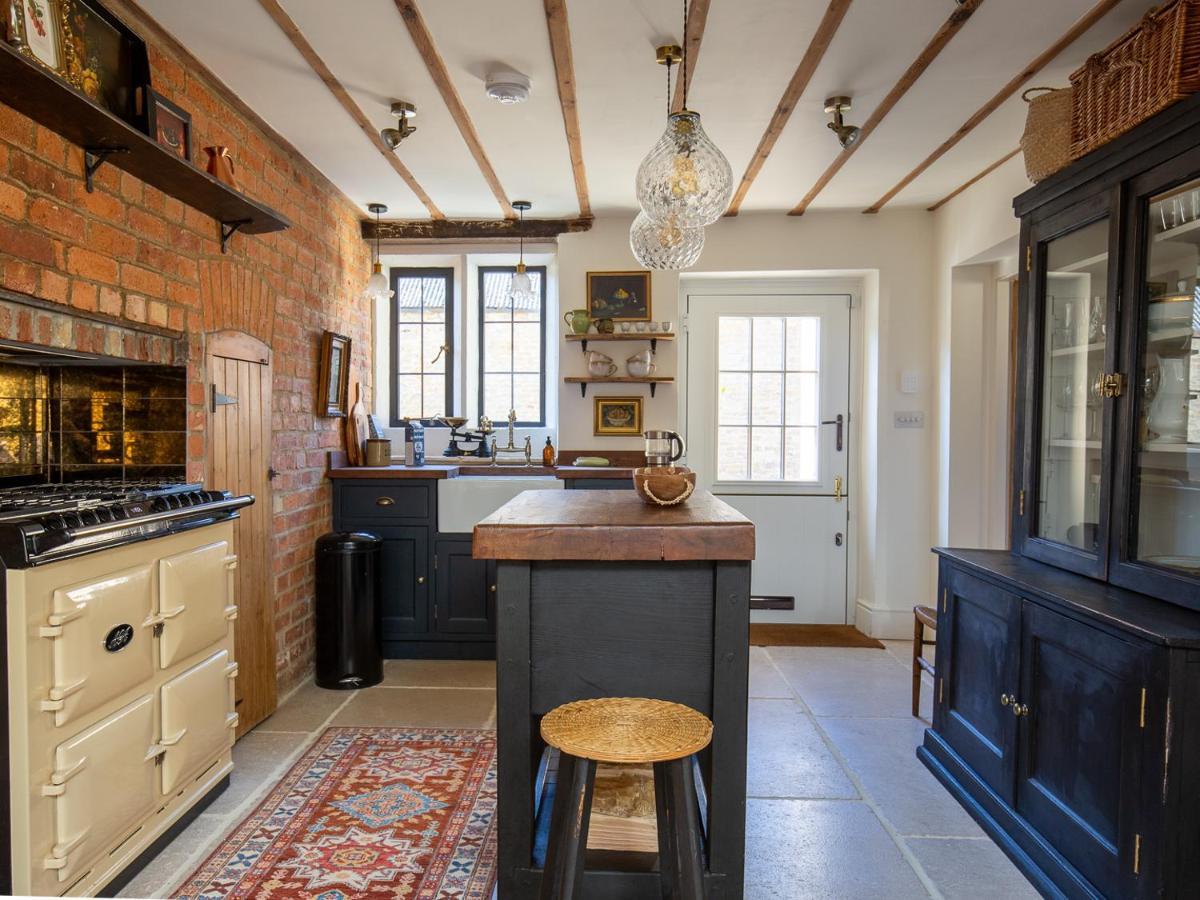 Sandford St Martin Little Oakley Cottage מראה חיצוני תמונה